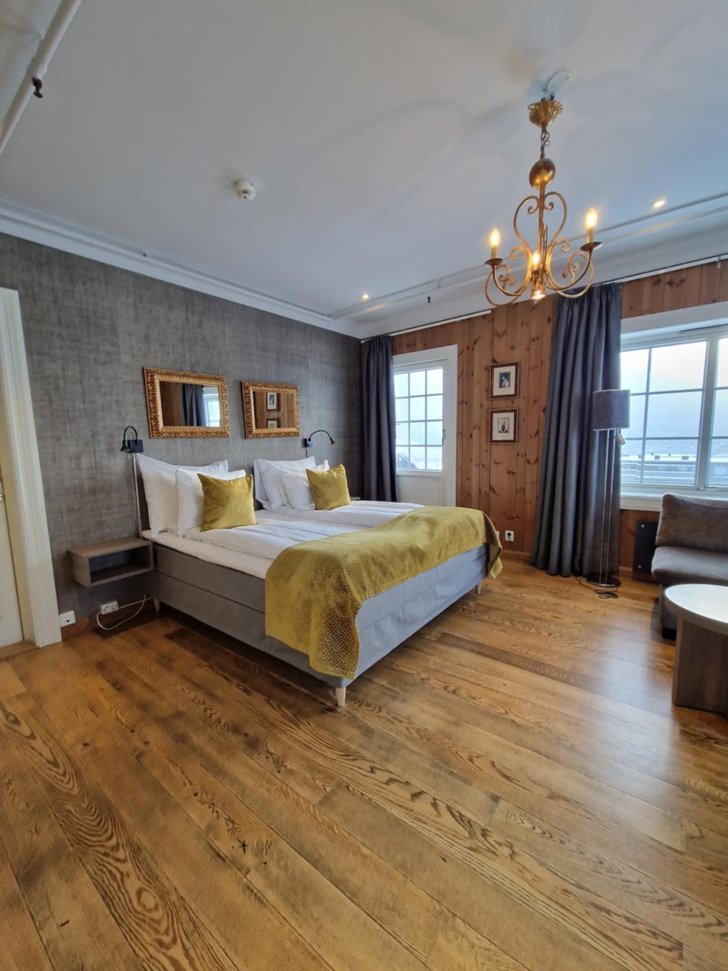 גיילו Dr. Holms Hotel מראה חיצוני תמונה