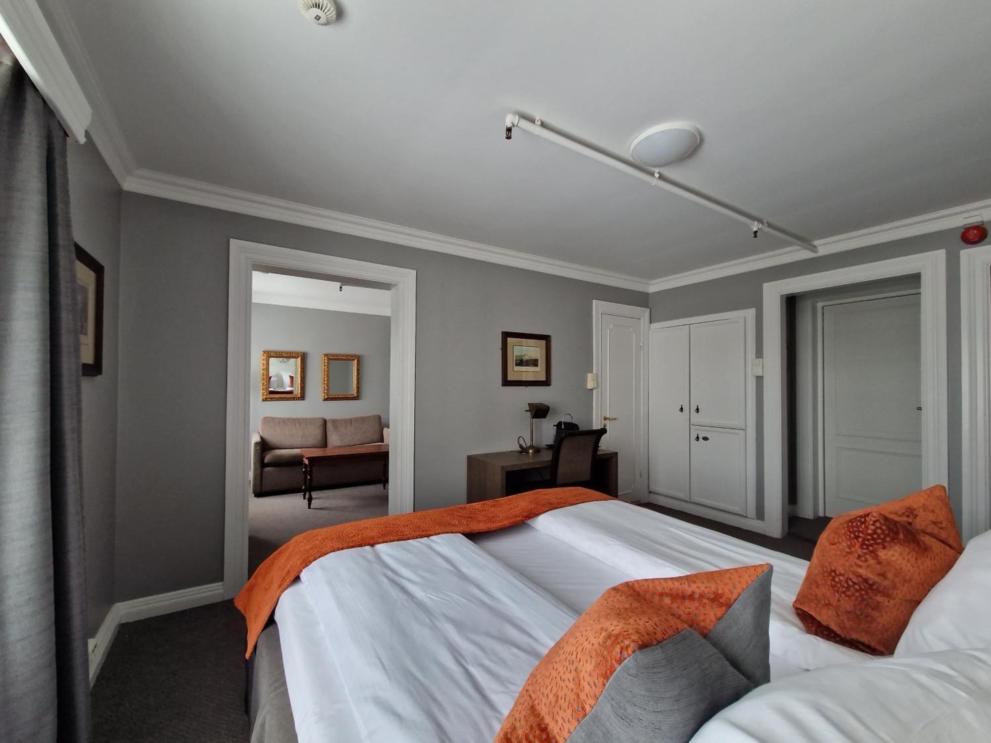 גיילו Dr. Holms Hotel מראה חיצוני תמונה