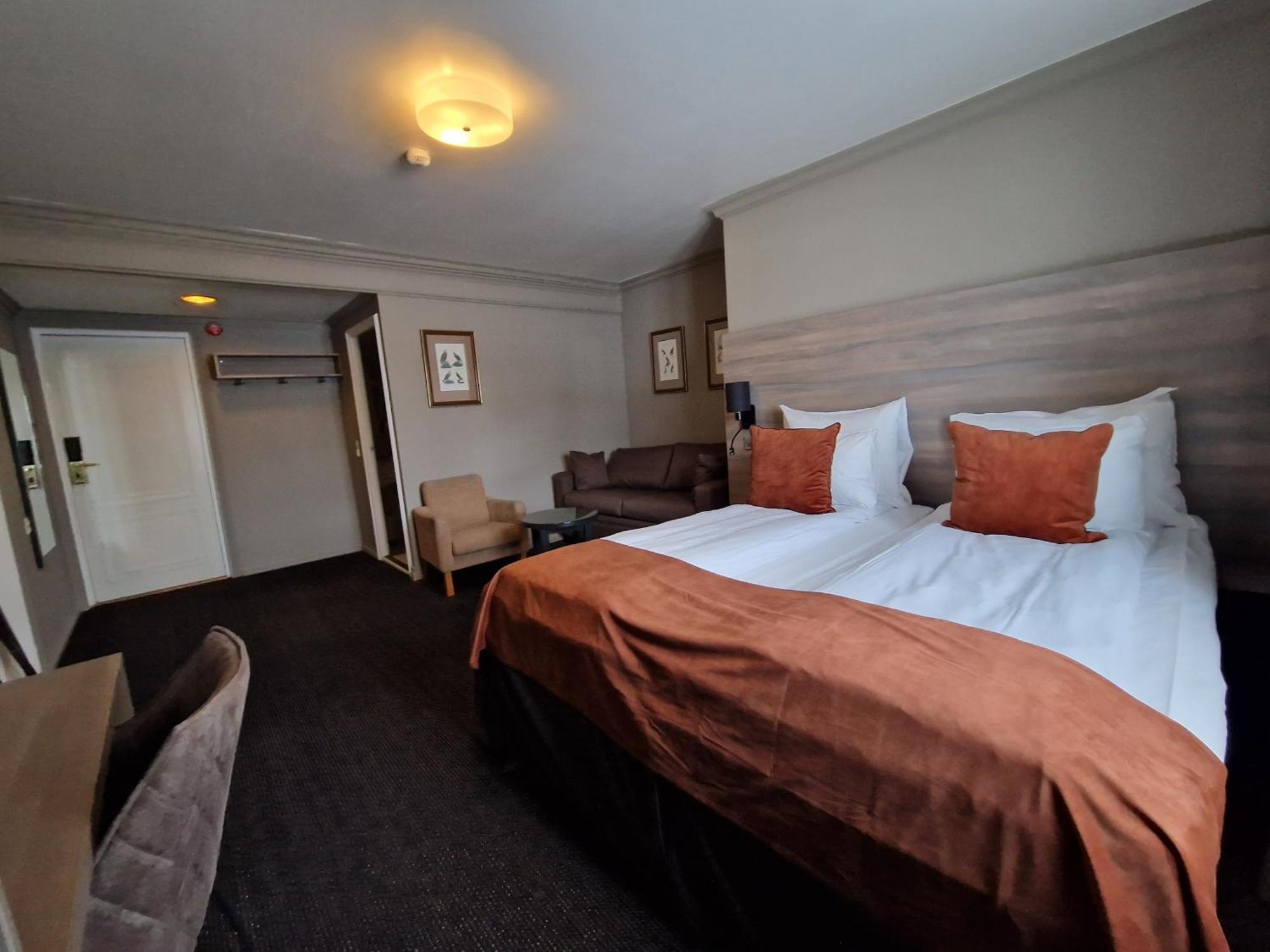 גיילו Dr. Holms Hotel מראה חיצוני תמונה