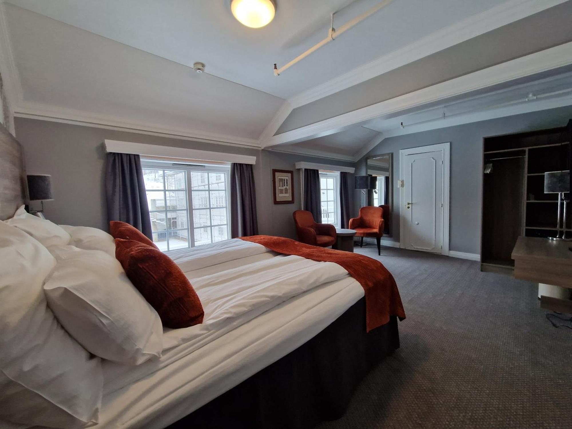 גיילו Dr. Holms Hotel מראה חיצוני תמונה