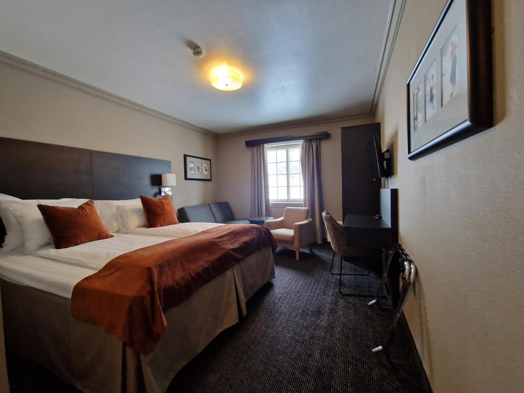 גיילו Dr. Holms Hotel מראה חיצוני תמונה