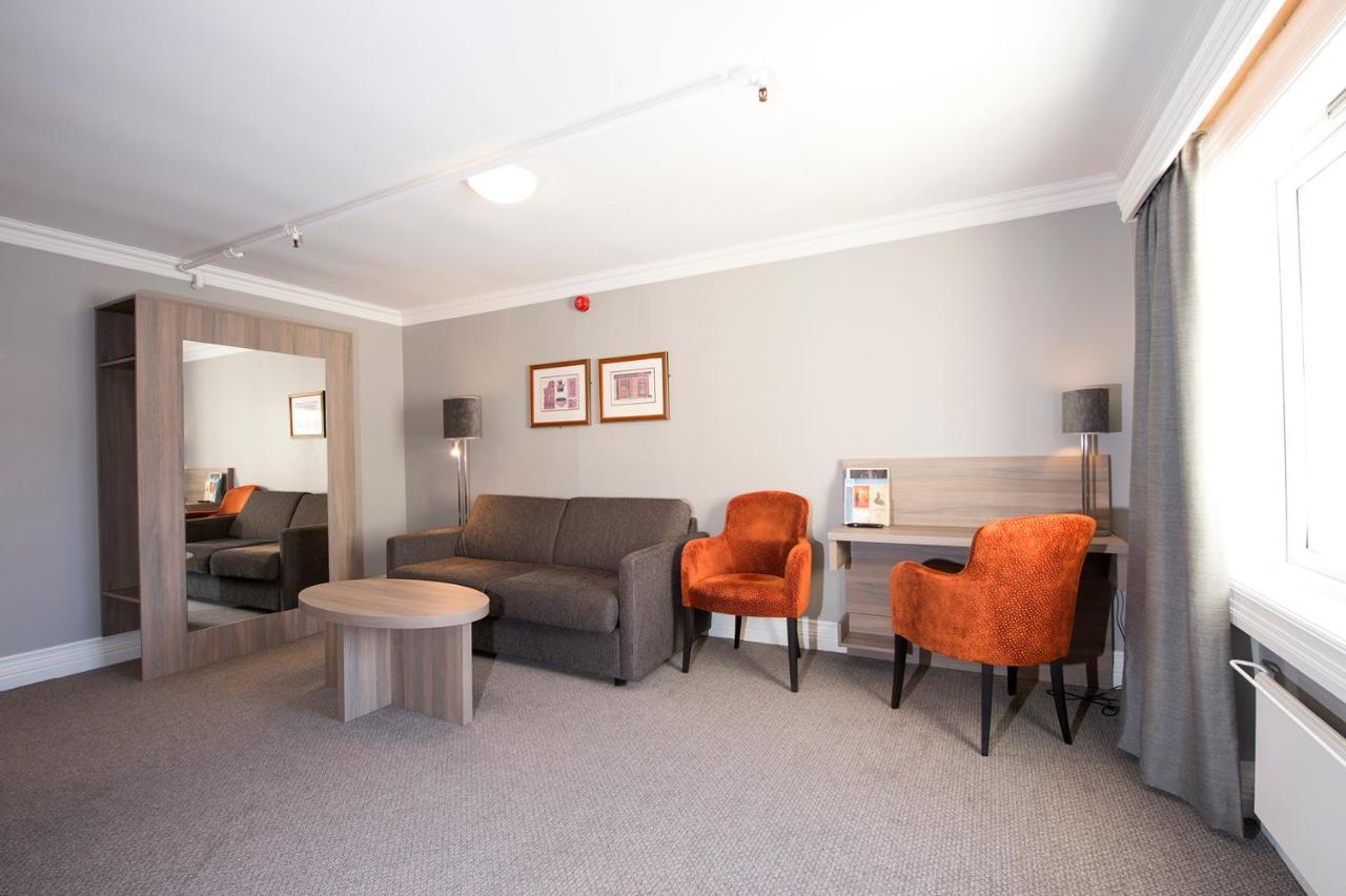 גיילו Dr. Holms Hotel מראה חיצוני תמונה